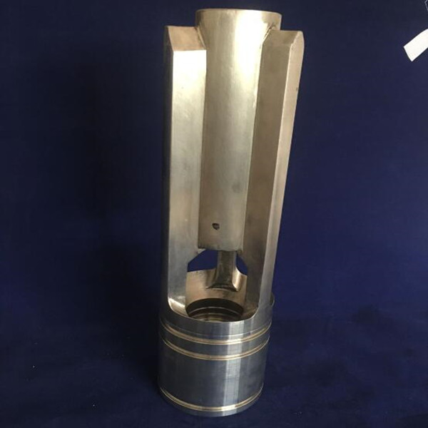 Make molds according to different shapes of products. The mold is divided into upper and lower concave molds, which are completed by integrated processes such as turning, planing, milling, etching and electric spark.